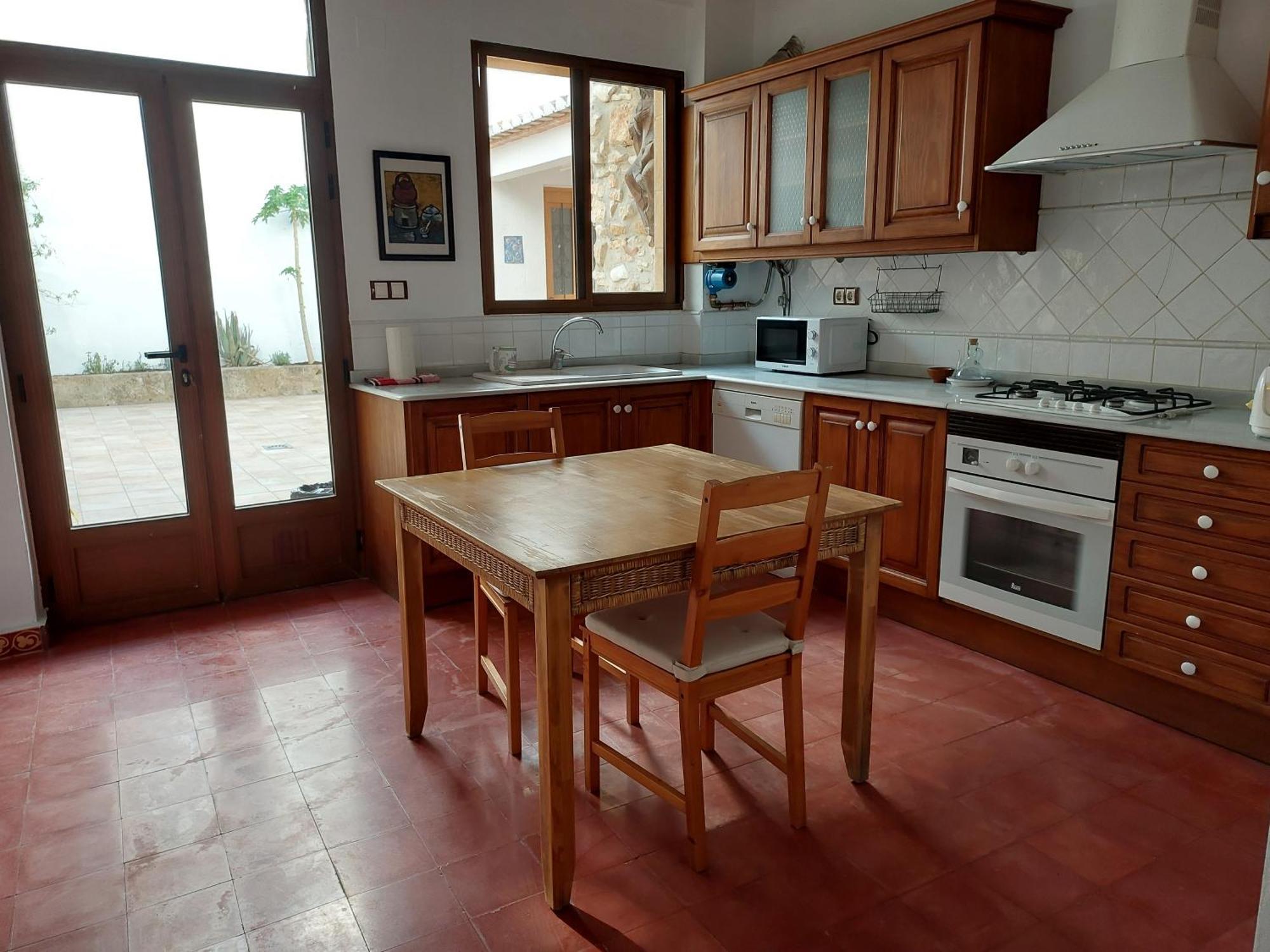Casa De Poble A *